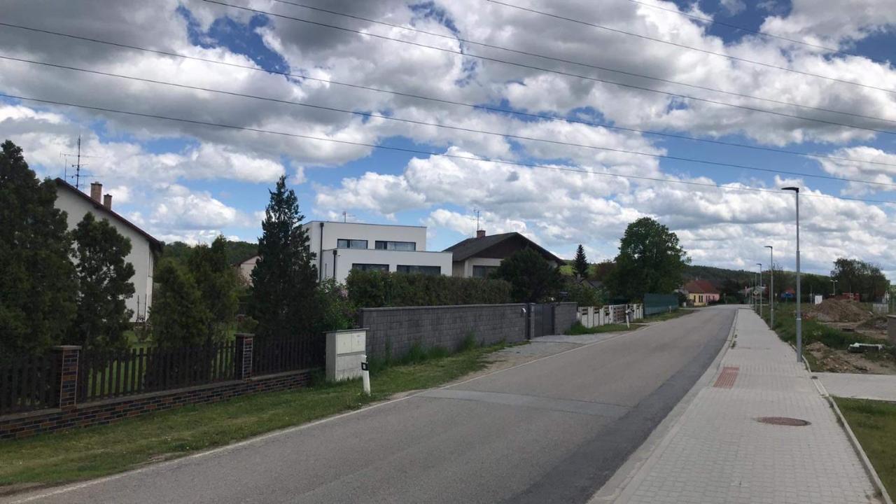 Apartman Gabriela Roudne Buitenkant foto