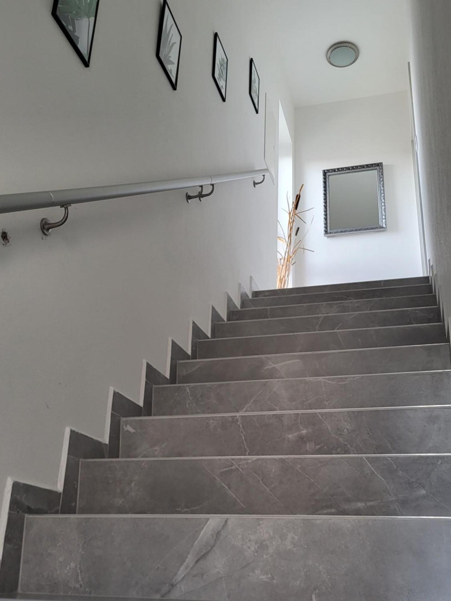 Apartman Gabriela Roudne Buitenkant foto